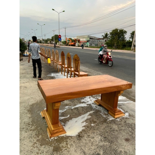 Bộ bàn dài 10 ghế mặt bàn một tấm nguyên khối gỗ gõ đỏ VIP